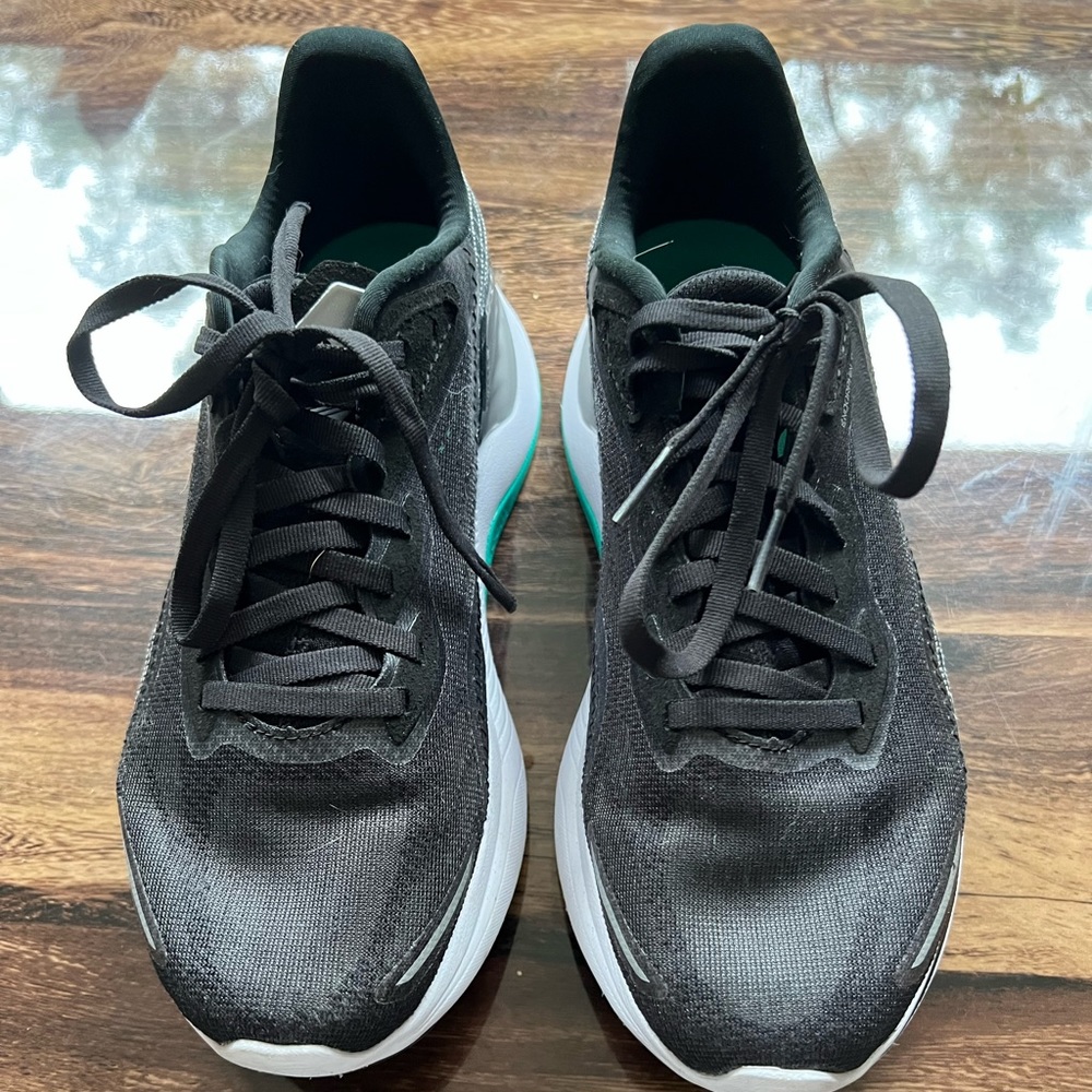 Womens saucony endorphin pro